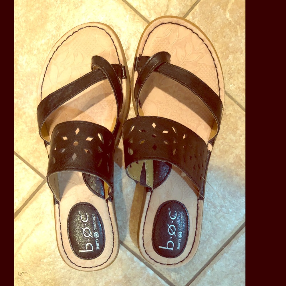 BOC Black thong sandals